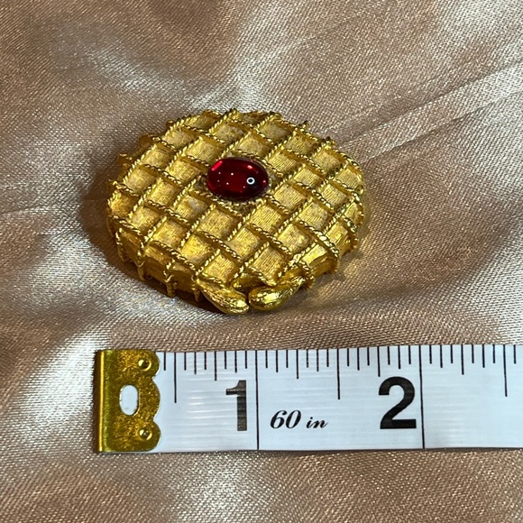 Vintage Houbigant perfume locket - Picture 8 of 8